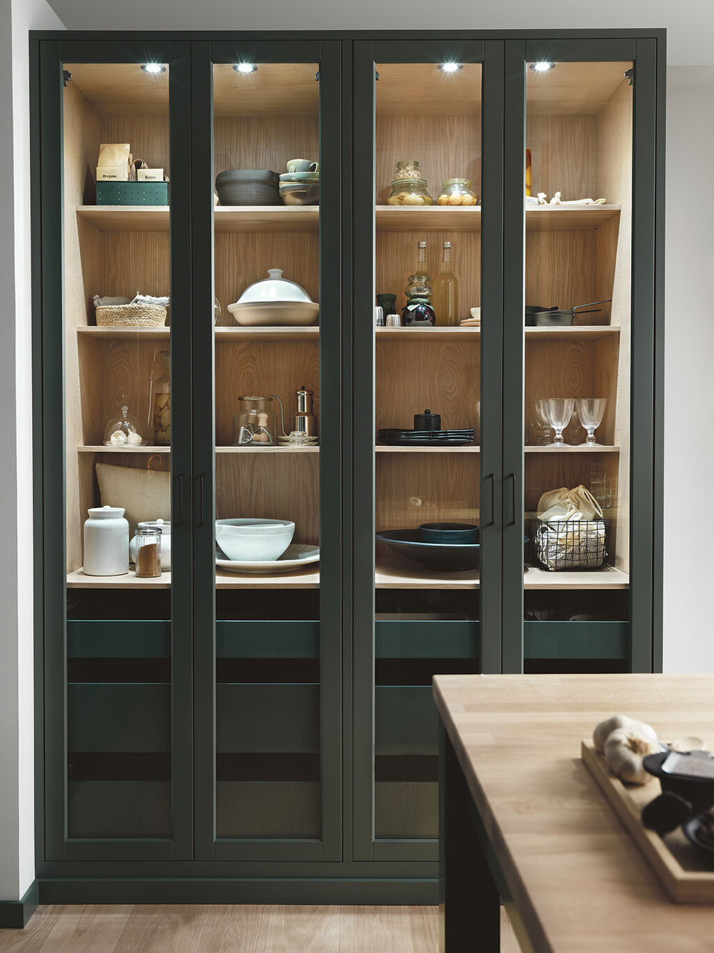 Tillbehörskoncept - kök: Shaker vitrinskåp