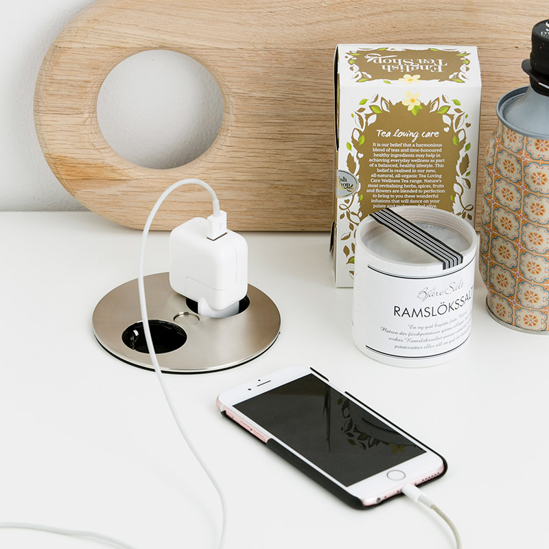 Praktiska funktioner i köket: inbyggda eluttag