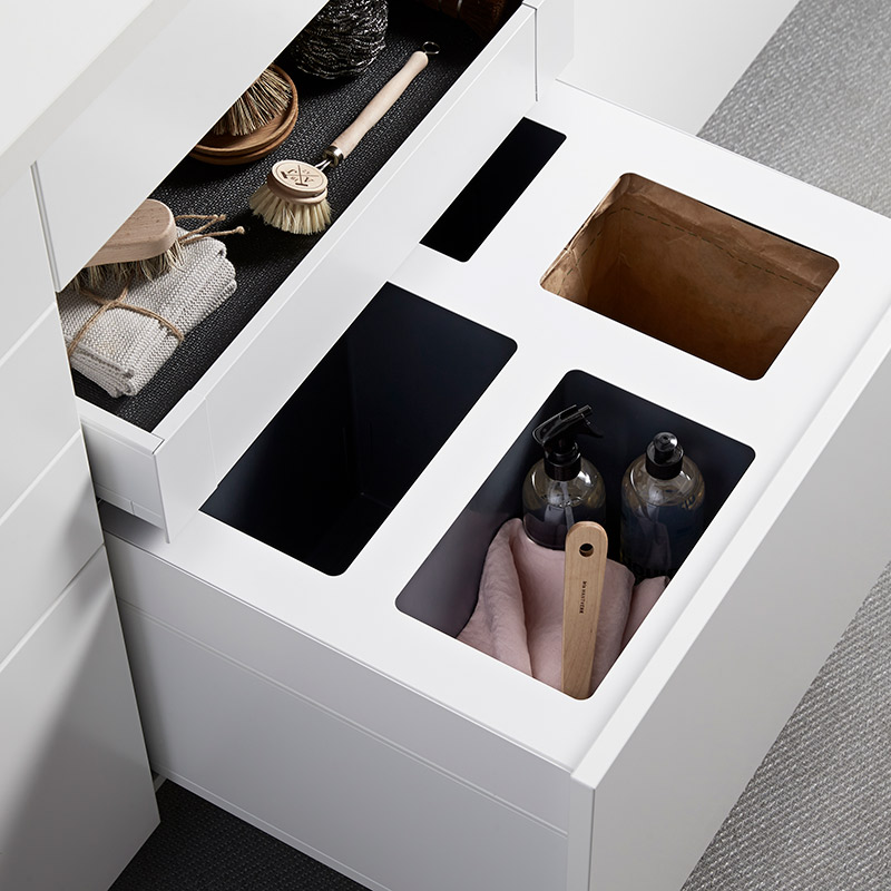 Praktiska funktioner i köket: olika varianter av sopinredning