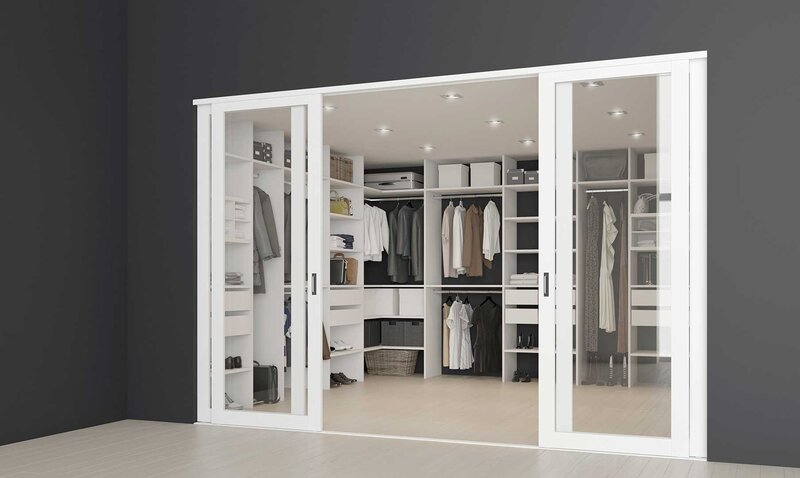 Walk-in closet vit Walk-in closet vit