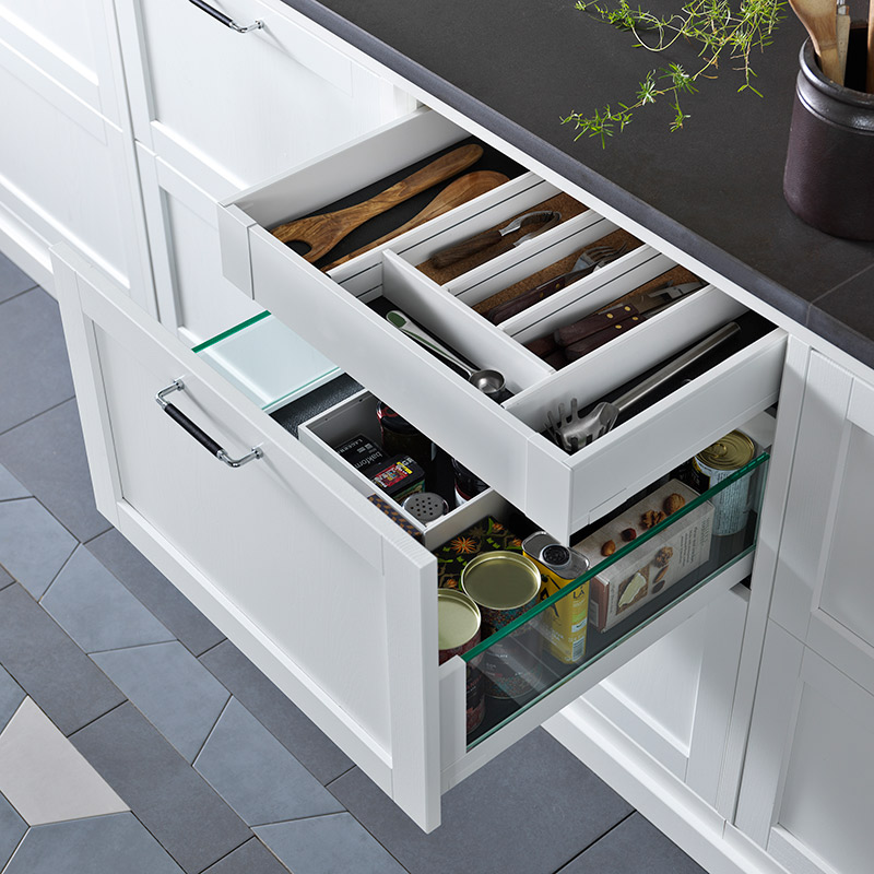 Praktiska funktioner i köket: låda i lådan